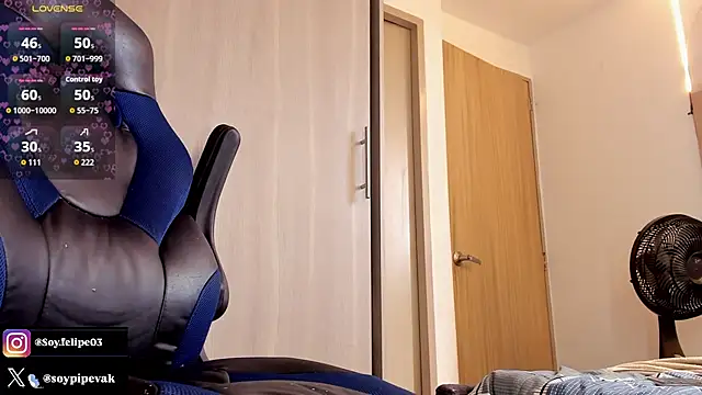 soyander03_ live cam on StripChat