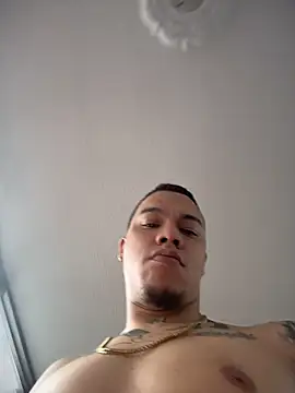 AlphaMasterXxx live sex cam