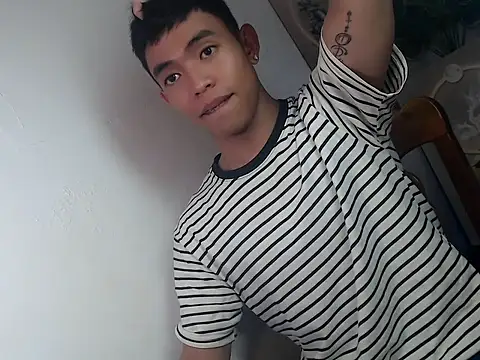 bretman1922 live cam on StripChat