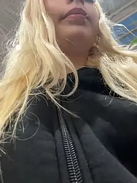 AngelinaTous webcam