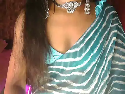 tara_malhotra
