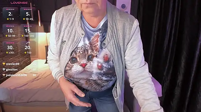 LindaPassionate live cam preview