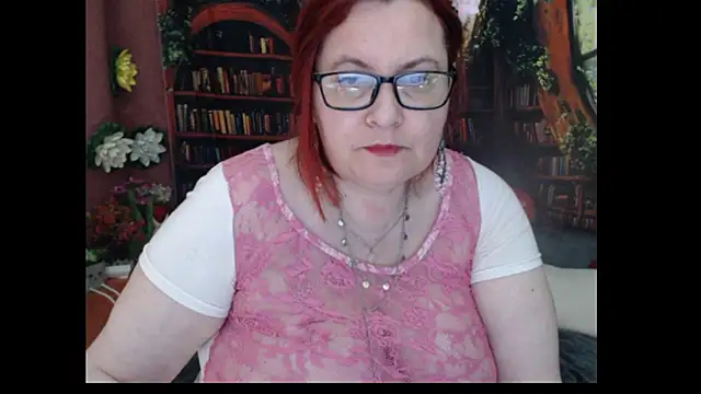 PlayfullMature live cam preview