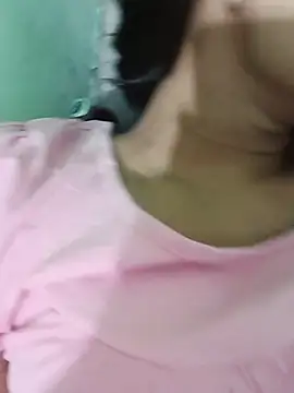 Hot-Nisha01