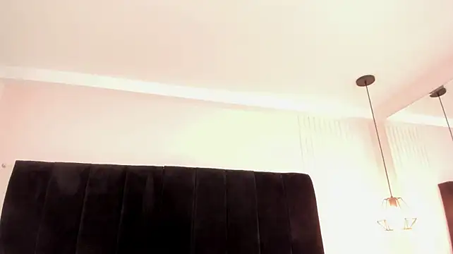 valy_shyness