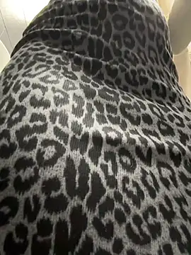 Show in live webcam con KristiRich - Giocattoli Lovense interattivi disponibili