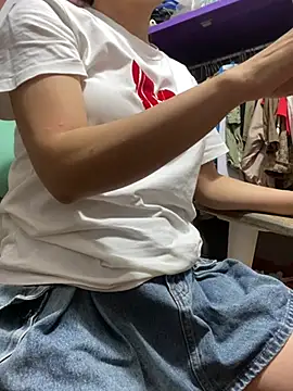 Ivy_Trix2 live cam on StripChat