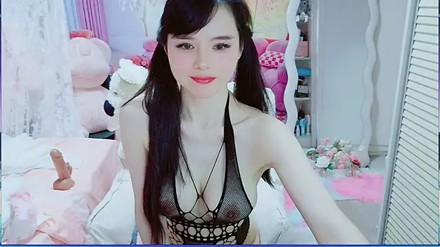 Q-Mia live cam on StripChat