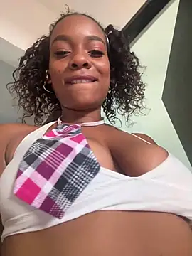 Nathi_Parker live cam on StripChat