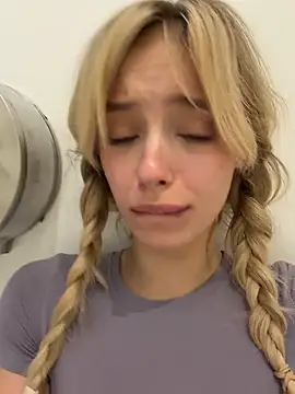 PollyLolly live sex cam