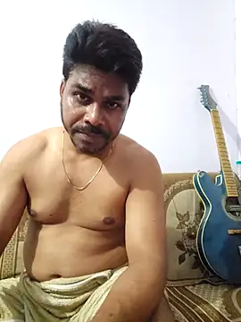 Raaz_5690
