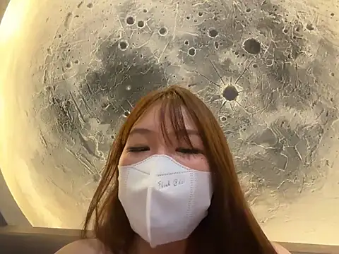 Show de webcam en vivo con Your-Sunny - Juguetes Lovense interactivos disponibles