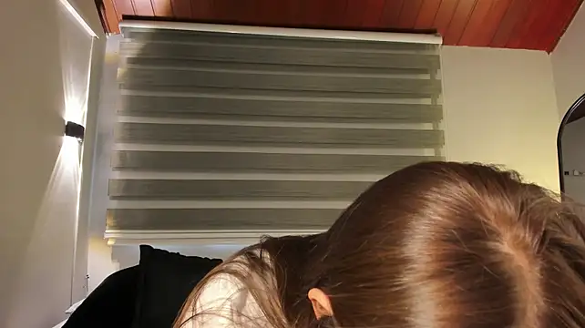 MERIDA_TAYLOR live cam preview