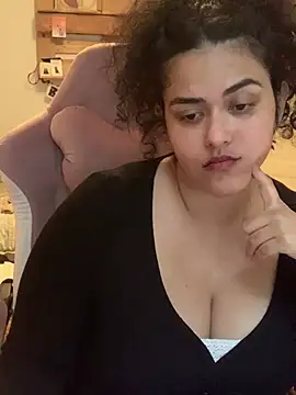 Curvydesifromgermany