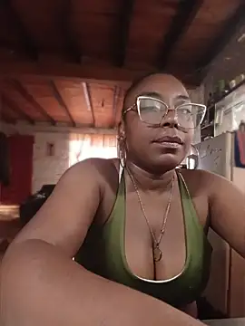 ChanneldelaCroix live cam on StripChat