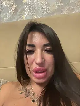 RuslanaXX webcam