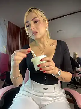 alicev_kitty