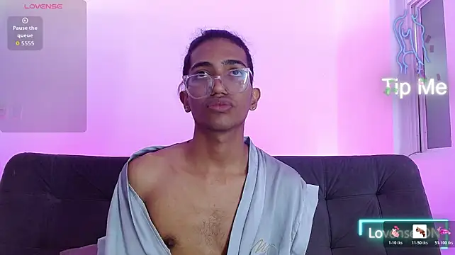 triiangel_latinboy