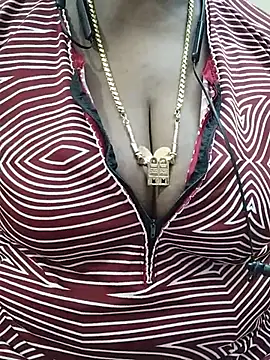 niki076_tamil live cam preview