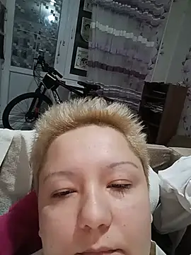 Tina_Mirabella live cam preview