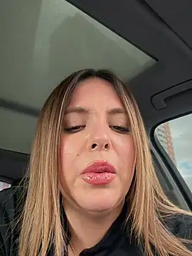 Alirawrz live sex cam