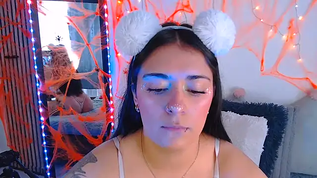 Samanta_james19 live cam on StripChat