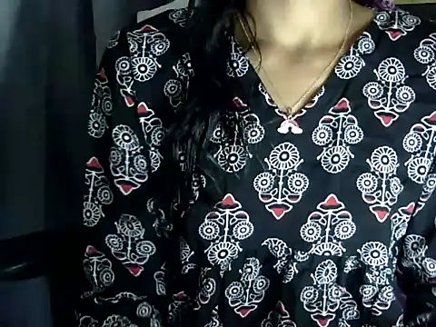 Khushi_ve live cam on StripChat