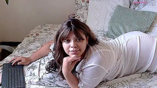 Amanda_sweet live cam on StripChat