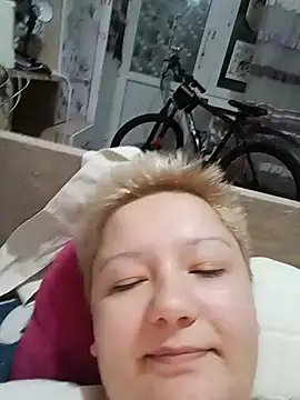 Tina_Mirabella live cam preview