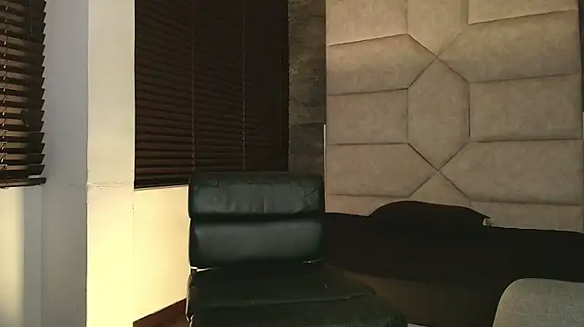Tyler_Mcrey live sex cam