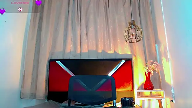 alexsandra_kiss live cam on StripChat
