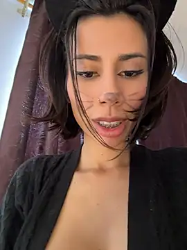 Show in live webcam con AlmaSajor_ - Giocattoli Lovense interattivi disponibili