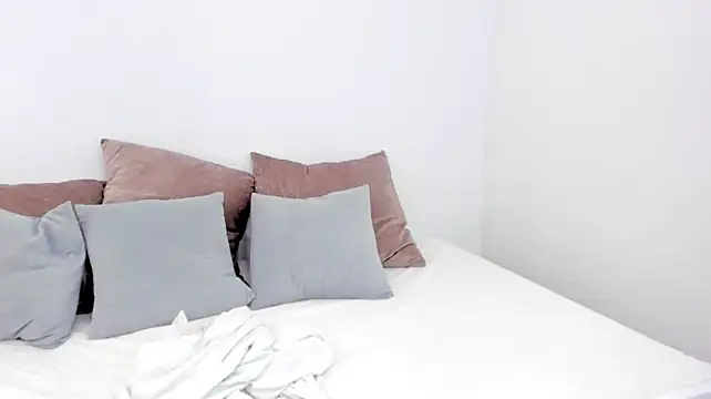 mia_monroeee live cam on StripChat