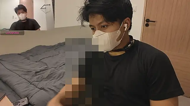 zero-kun live cam on StripChat