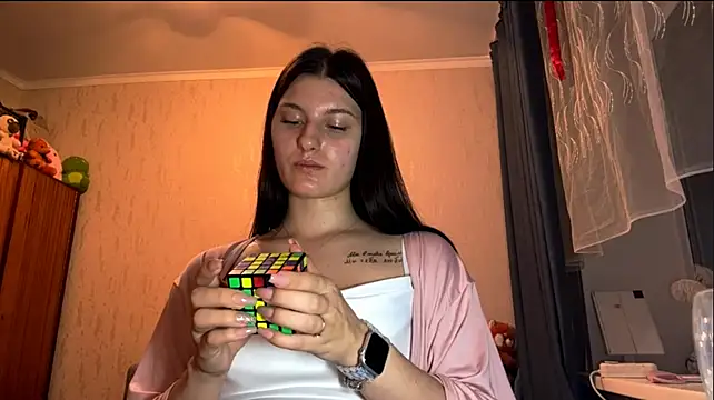 OlaMckinnon webcam stripchat model stream image