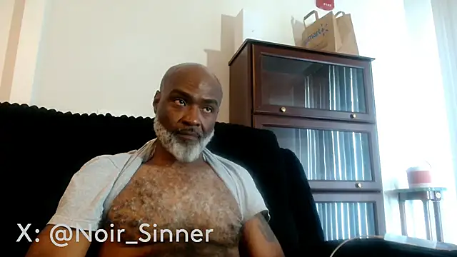 sinnernoir live cam on StripChat