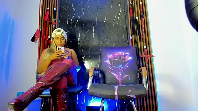 Maison-velvetbdsm webcam stripchat model stream image