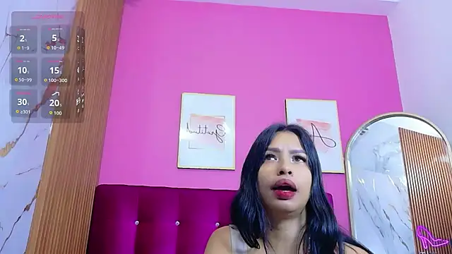 skinnyindiansluttt live cam on StripChat