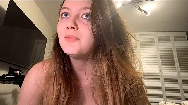AttiringHallmark live cam on StripChat
