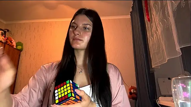 OlaMckinnon webcam stripchat model stream image
