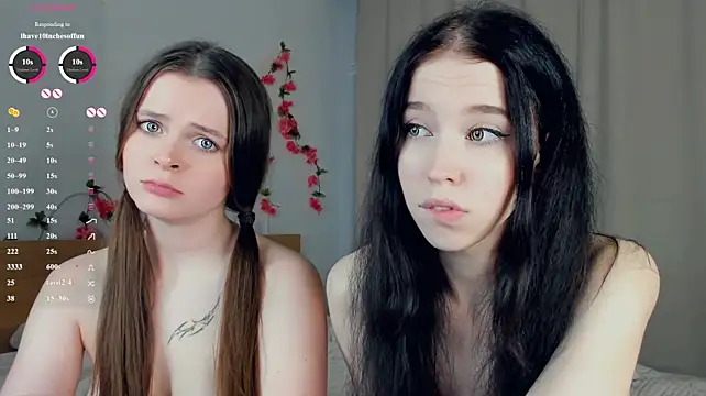 CleotildePiel live cam on StripChat