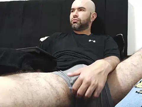 hairyandbigmann