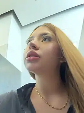 ChloeCollins__ webcam
