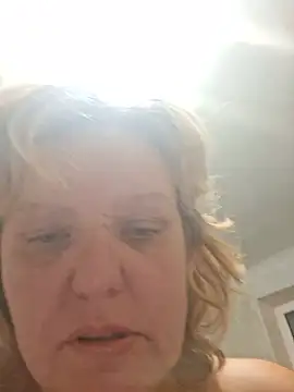 SonyaMarmeladx live cam on StripChat