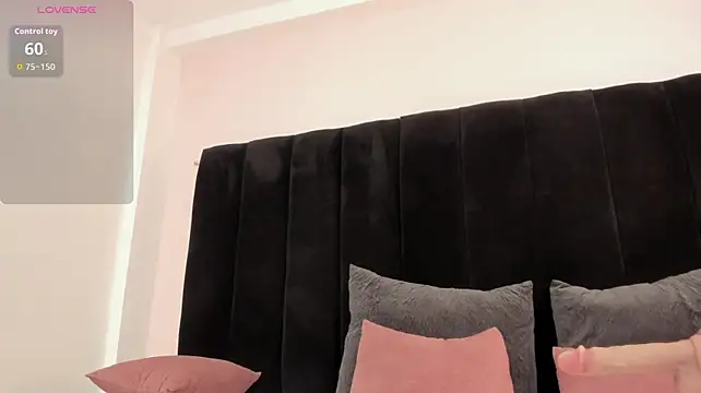 valy_shyness
