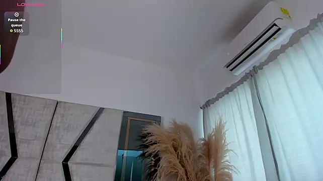 CarolineFyre webcam stripchat model stream image