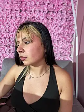 LilyCarter_Pinkk