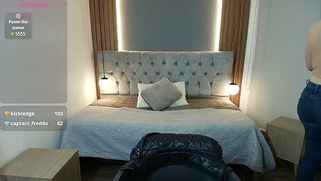 VictoriaLuxee_