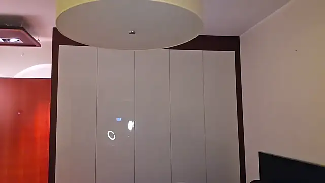Kiki_Tiki live sex cam