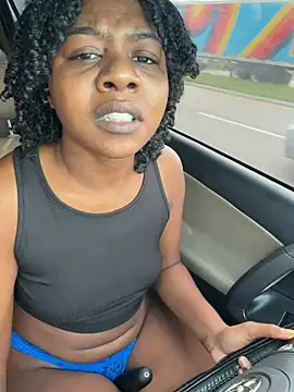 Ebony_Queeenx
